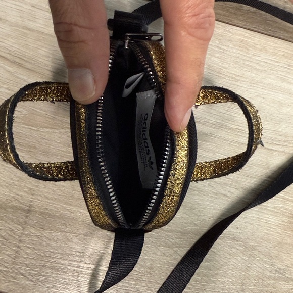 Adidas Originals Micro Gold Glitter Festival Crossbody Bag - Picture 5 of 6
